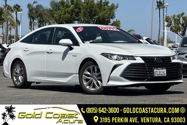 2020 Toyota Avalon Hybrid XLE FWD photo
