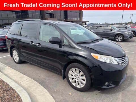 2015 Toyota Sienna XLE AWD photo