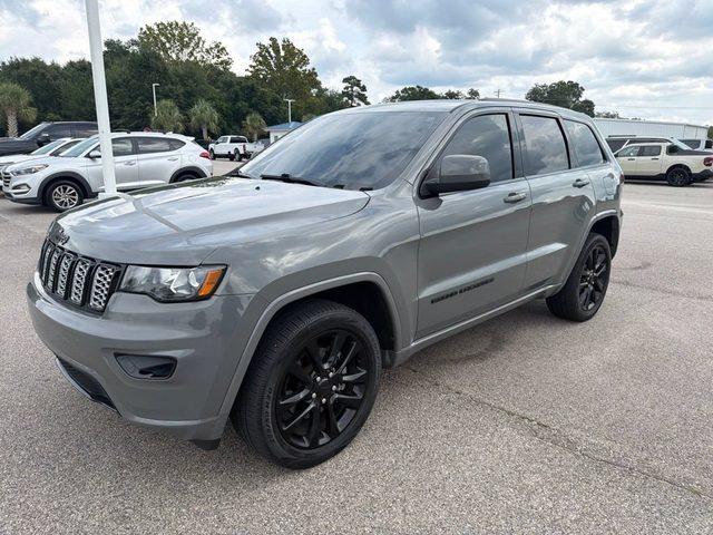 2020 Jeep Grand Cherokee Altitude 4WD photo