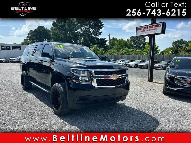 2019 Chevrolet Suburban LT 4WD photo