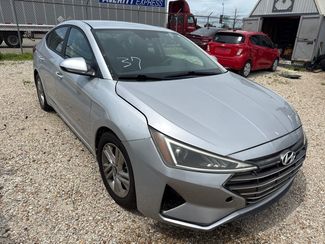2019 Hyundai Elantra SEL FWD photo