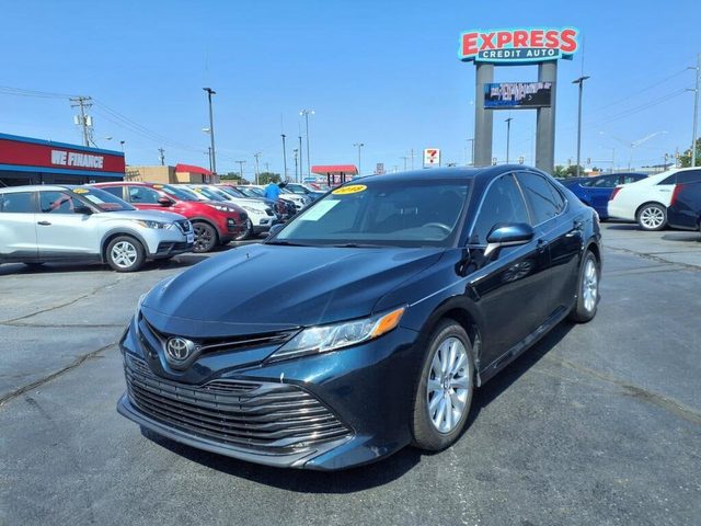 2018 Toyota Camry LE FWD photo