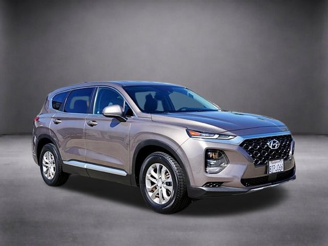 2020 Hyundai Santa Fe SE FWD photo