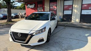 2020 Nissan Altima 2.5 SR AWD photo