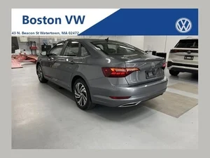 2020 Volkswagen Jetta SEL Premium FWD photo