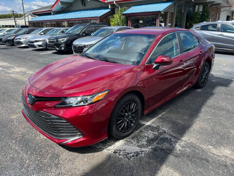 2020 Toyota Camry Hybrid LE FWD photo