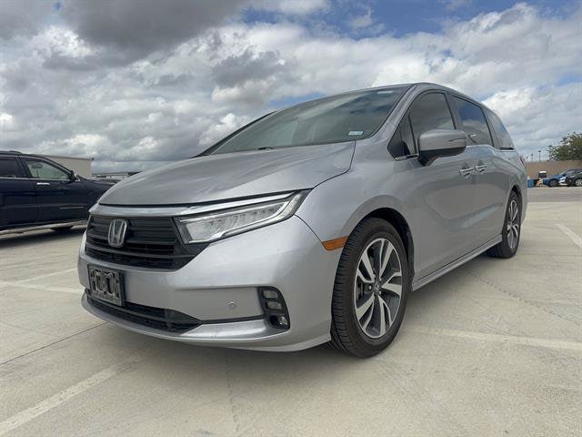 2021 Honda Odyssey Touring FWD photo
