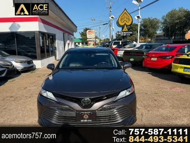 2020 Toyota Camry XLE AWD photo