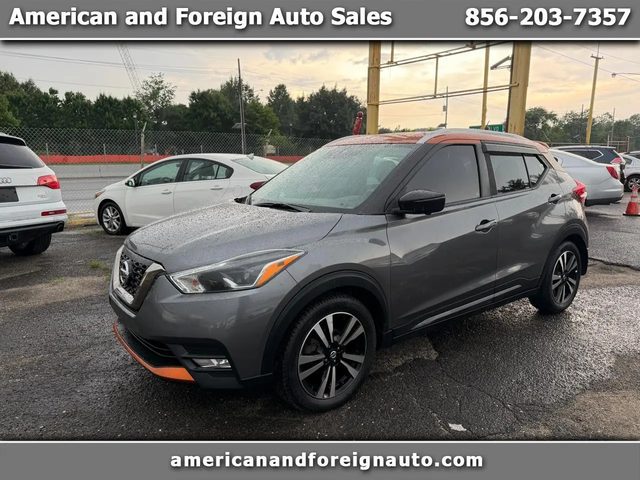 2020 Nissan Kicks SR FWD photo