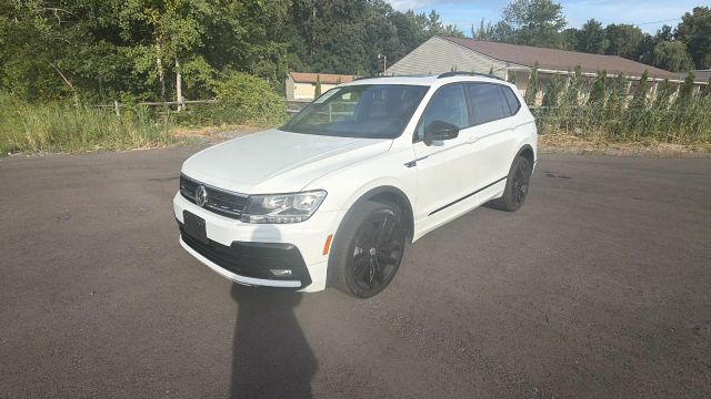 2020 Volkswagen Tiguan SE R-Line Black AWD photo