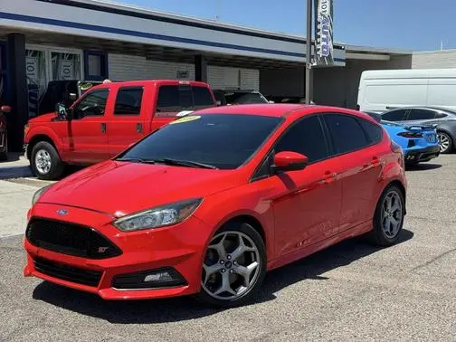 2016 Ford Focus ST FWD photo