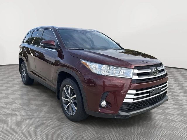 2019 Toyota Highlander XLE AWD photo