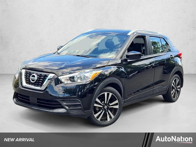 2020 Nissan Kicks SV FWD photo