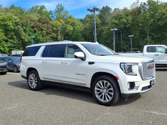 2021 GMC Yukon XL Denali 4WD photo
