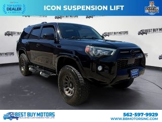 2020 Toyota 4Runner SR5 4WD photo