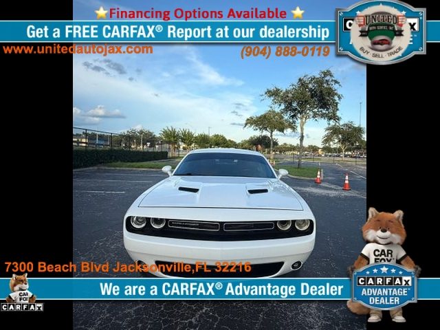 2020 Dodge Challenger SXT RWD photo
