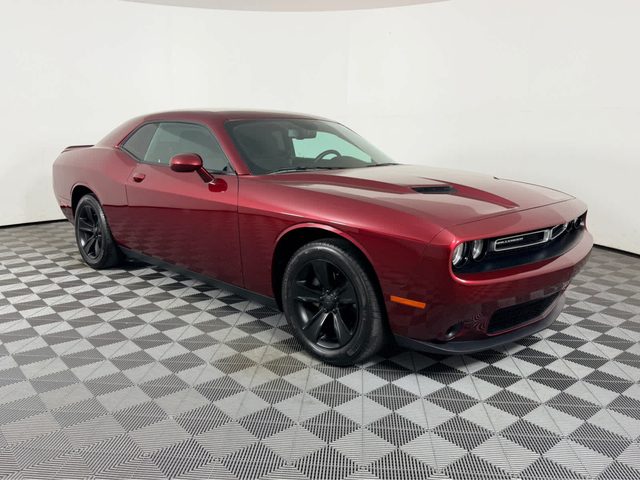 2020 Dodge Challenger SXT RWD photo