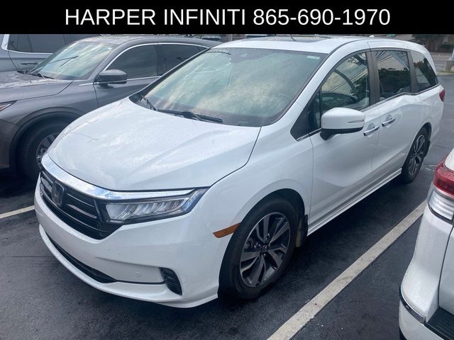 2021 Honda Odyssey Touring FWD photo