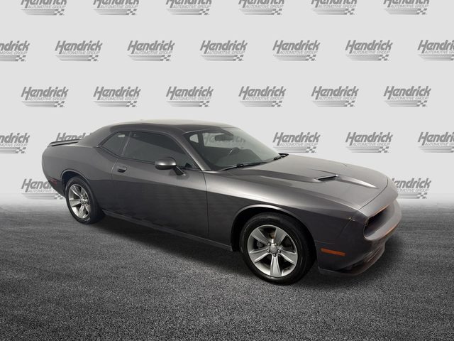 2020 Dodge Challenger SXT RWD photo