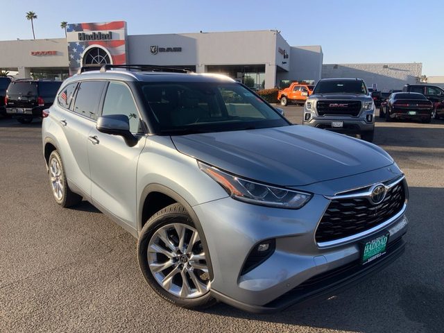 2020 Toyota Highlander Limited FWD photo