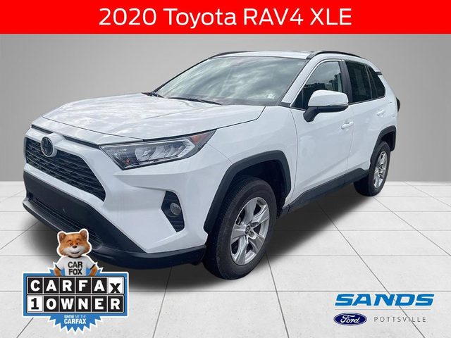 2020 Toyota RAV4 XLE AWD photo