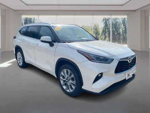 2020 Toyota Highlander Hybrid Limited AWD photo