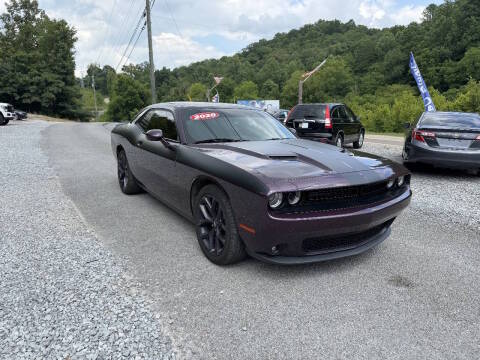 2020 Dodge Challenger SXT RWD photo