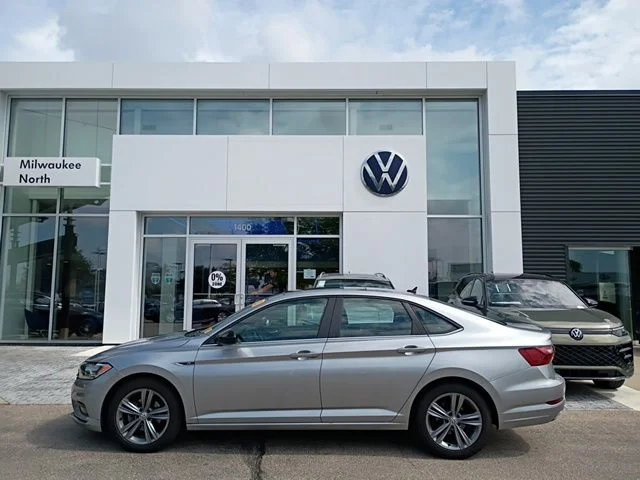 2020 Volkswagen Jetta R-Line FWD photo