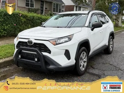 2020 Toyota RAV4 LE AWD photo