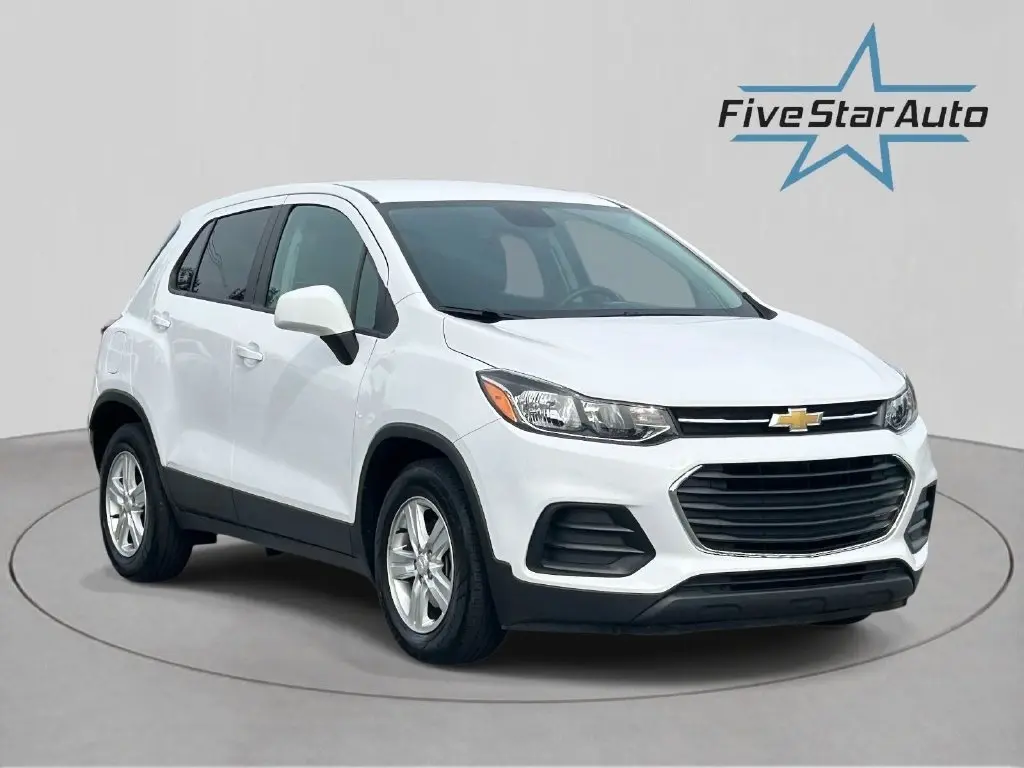 2020 Chevrolet Trax LS FWD photo