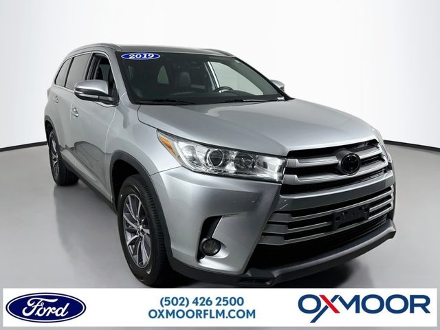 2019 Toyota Highlander XLE FWD photo