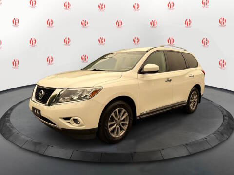 2015 Nissan Pathfinder S FWD photo