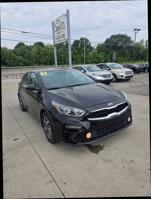 2021 Kia Forte LXS FWD photo