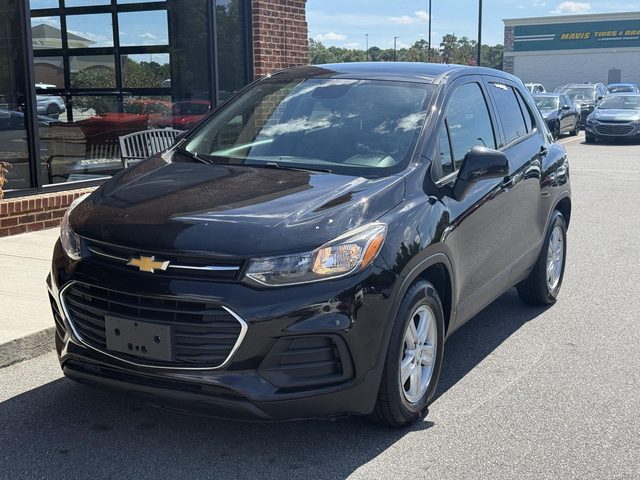2021 Chevrolet Trax LS FWD photo