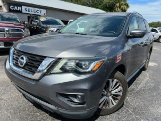 2019 Nissan Pathfinder SL FWD photo