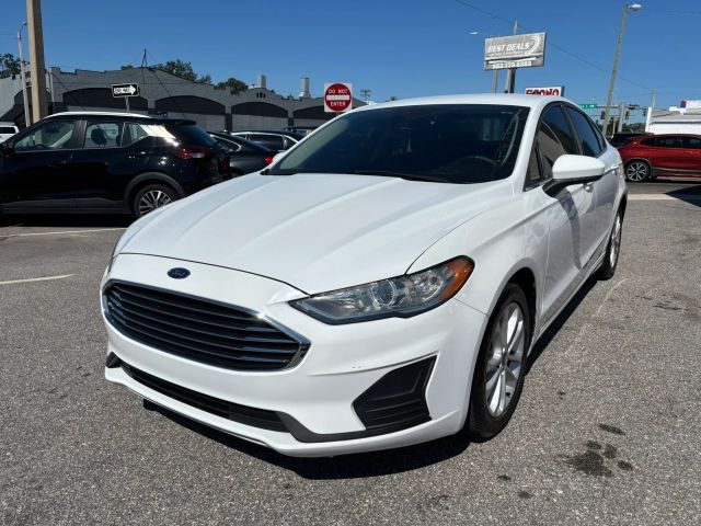 2020 Ford Fusion SE FWD photo