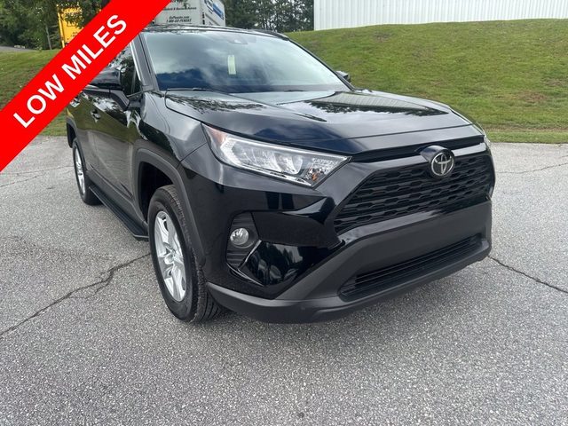 2020 Toyota RAV4 XLE AWD photo