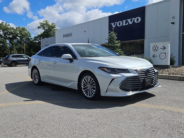 2020 Toyota Avalon Limited FWD photo