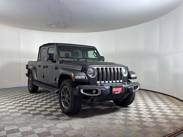 2021 Jeep Gladiator Overland 4WD photo