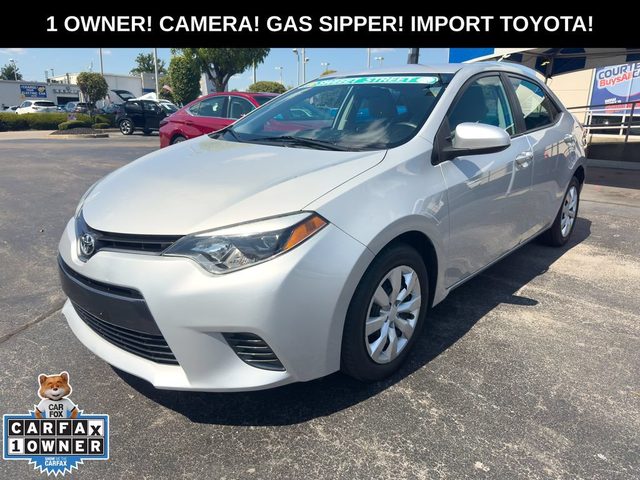 2015 Toyota Corolla FWD photo