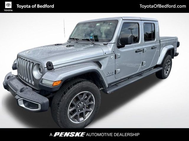2021 Jeep Gladiator Overland 4WD photo