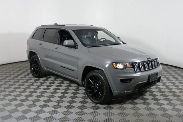 2020 Jeep Grand Cherokee Altitude 4WD photo