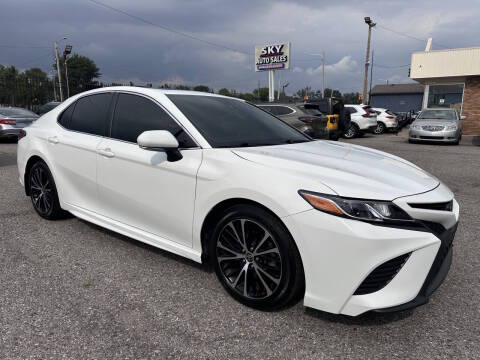 2020 Toyota Camry SE AWD photo