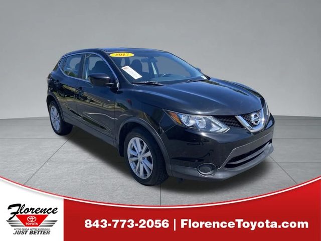 2017 Nissan Rogue Sport S AWD photo
