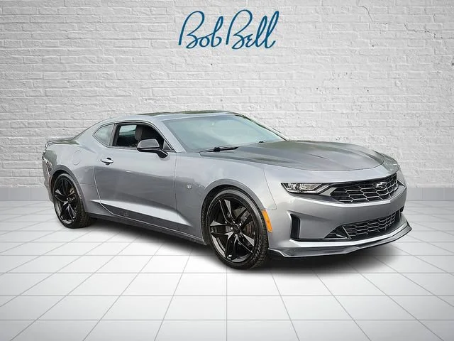 2021 Chevrolet Camaro 1LT RWD photo