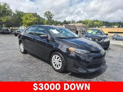 2019 Toyota Corolla LE FWD photo