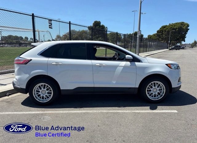 2020 Ford Edge SEL FWD photo