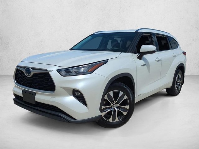 2020 Toyota Highlander Hybrid XLE AWD photo