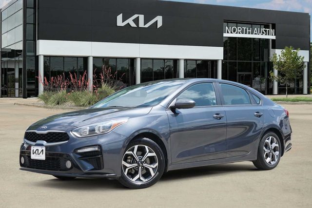 2021 Kia Forte LXS FWD photo