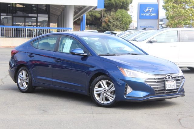 2020 Hyundai Elantra SEL FWD photo